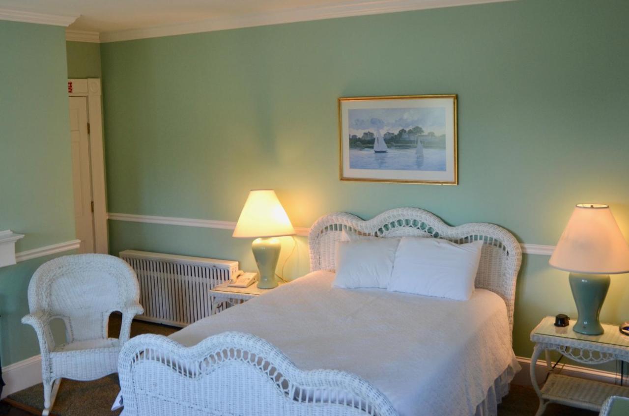 Sands Of Time Motor Inn & Harbor House Woods Hole Exteriér fotografie