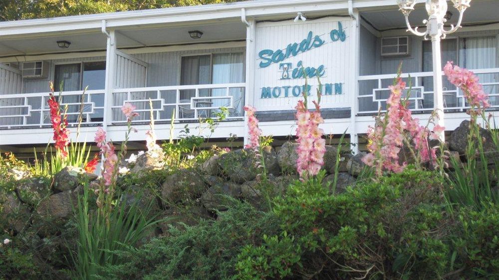 Sands Of Time Motor Inn & Harbor House Woods Hole Exteriér fotografie